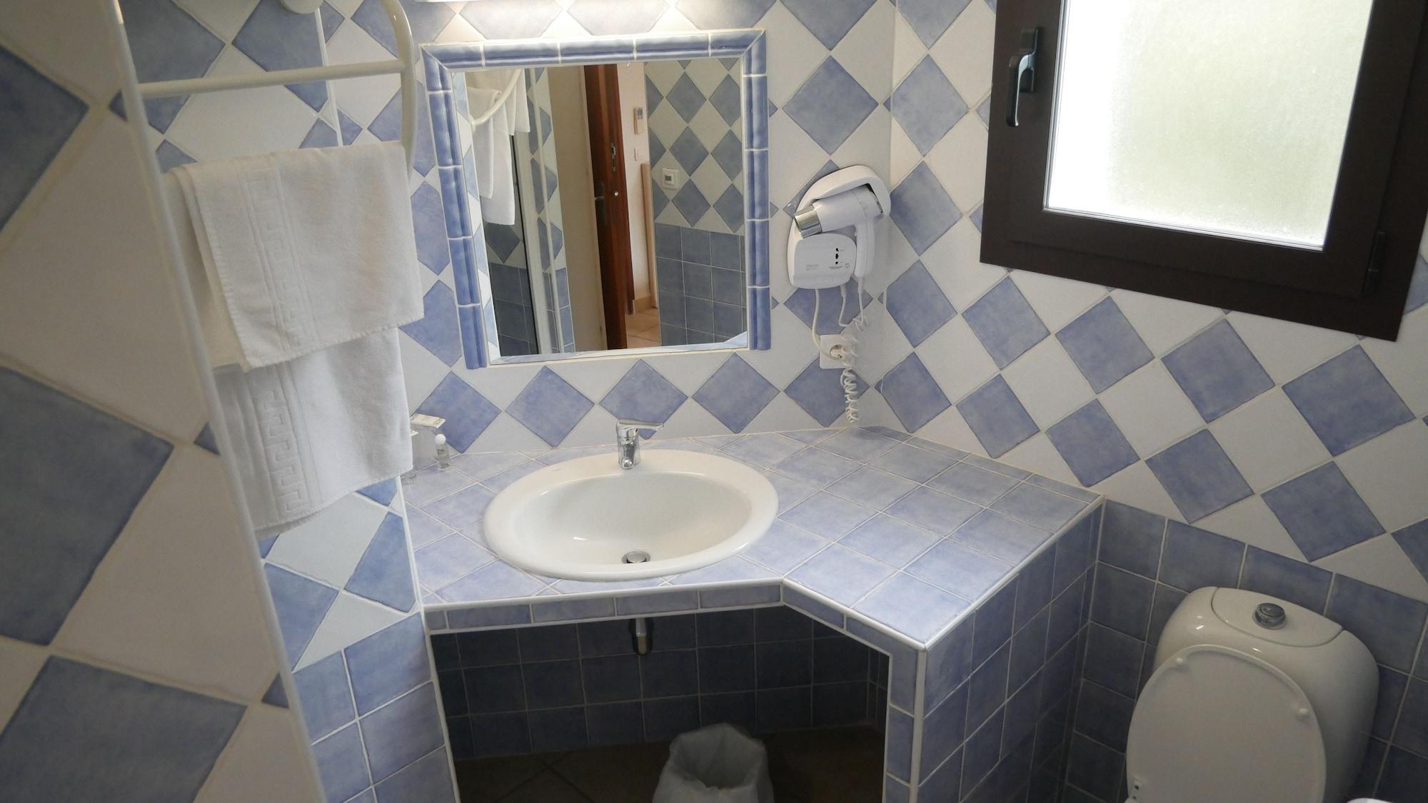 Corsica Hostel Porto-Vecchio, Partie Dortoirs Экстерьер фото
